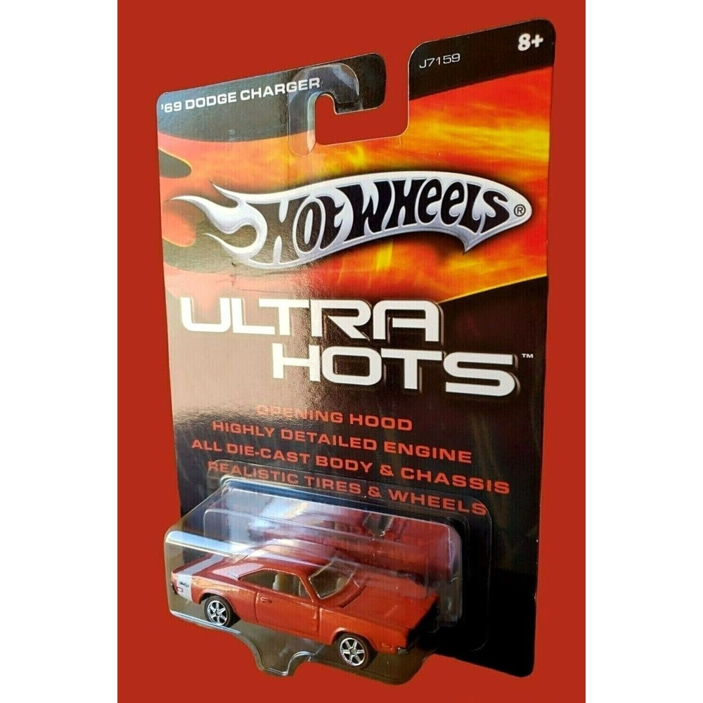 2005 Hot Wheels Ultra Hots '69 Dodge Charger RED Real Riders 1:64 Die-Cast MOC